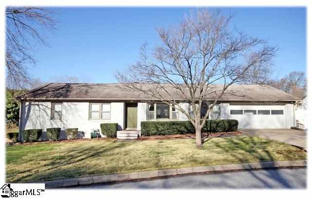 Property image 1 at 9 BLACKENRIDGE Drive, Taylors, SC 29687