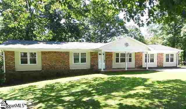 Property image 1 at 8 Strand Court, Taylors, SC 29687