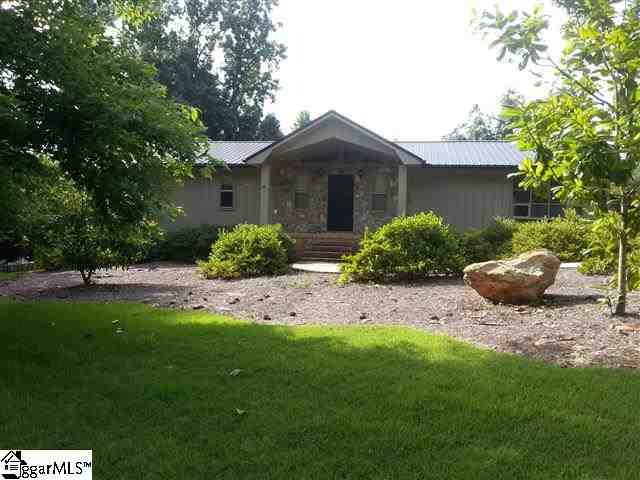 Property image 1 at 300 Willow Drive, Piedmont, SC 29673