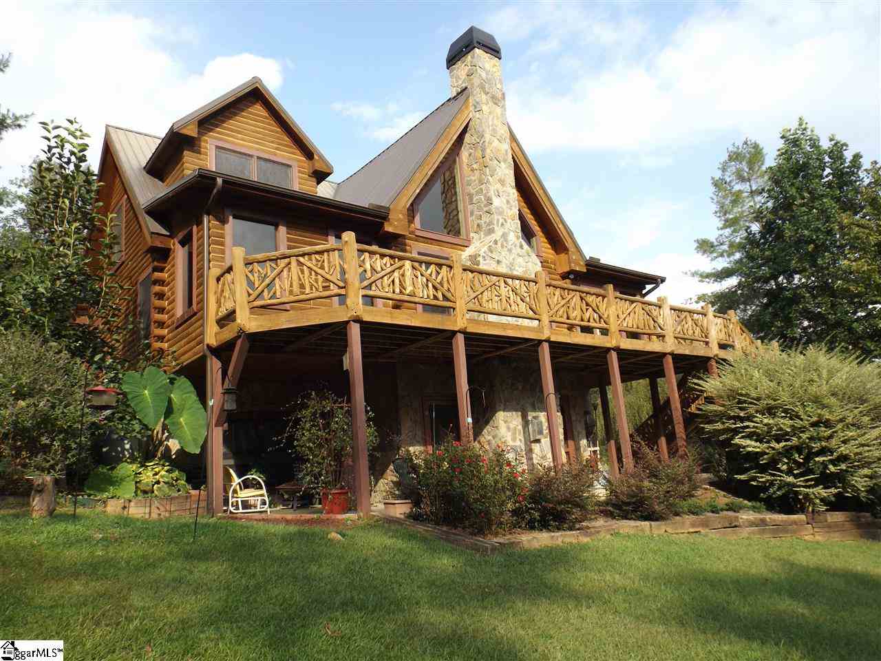 Property image 1 at 105 Woodmere Drive, Pickens, SC 29671