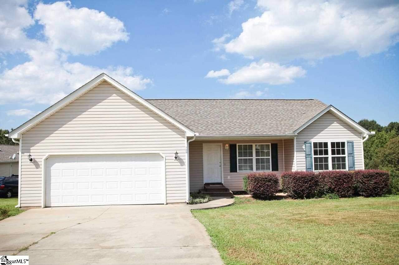 Property image 1 at 700 Patriot Lane, Greer, SC 29651