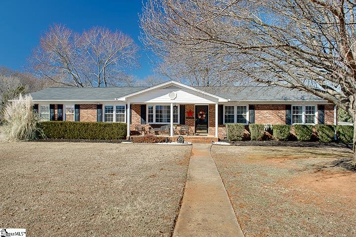 Property image 1 at 5 Elkhorn Drive, Greenville, SC 29617