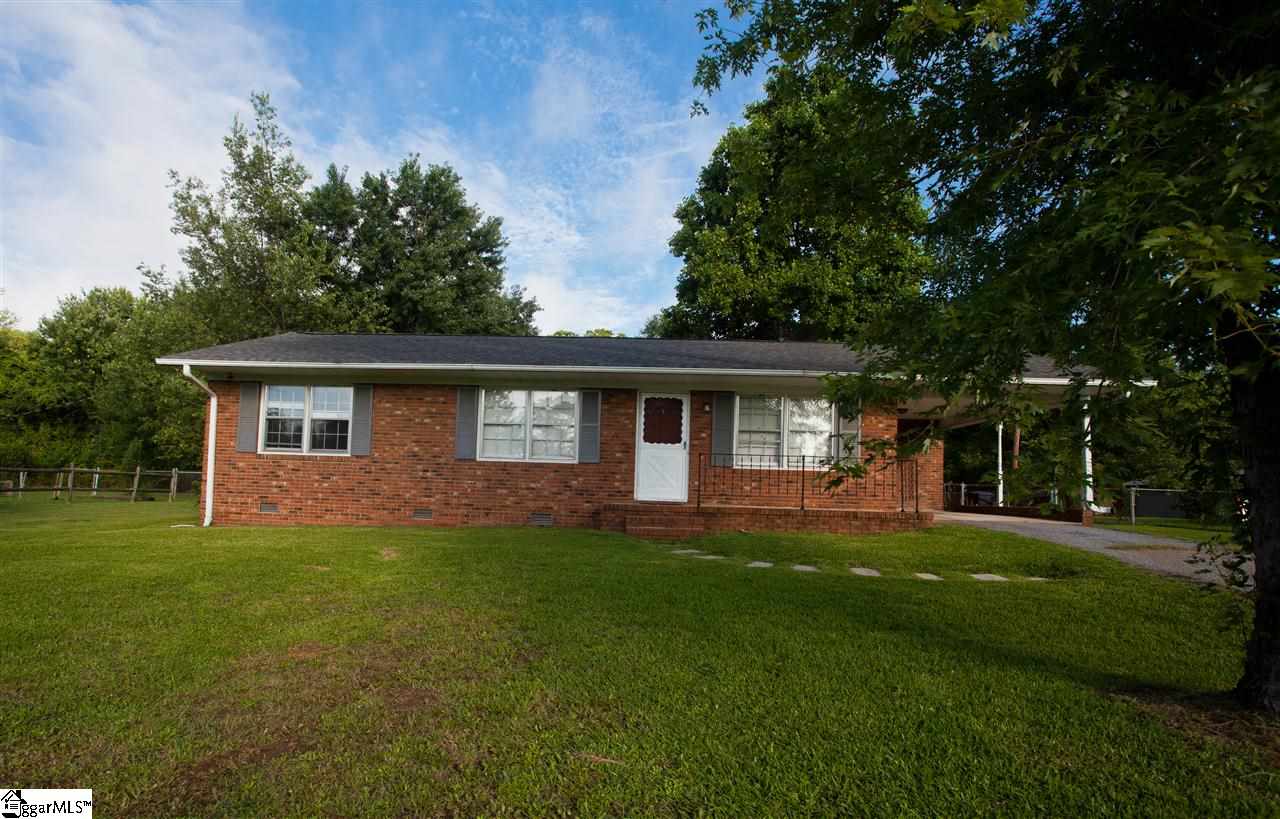 Property image 1 at 206 Tower Road, Moore, SC 29369