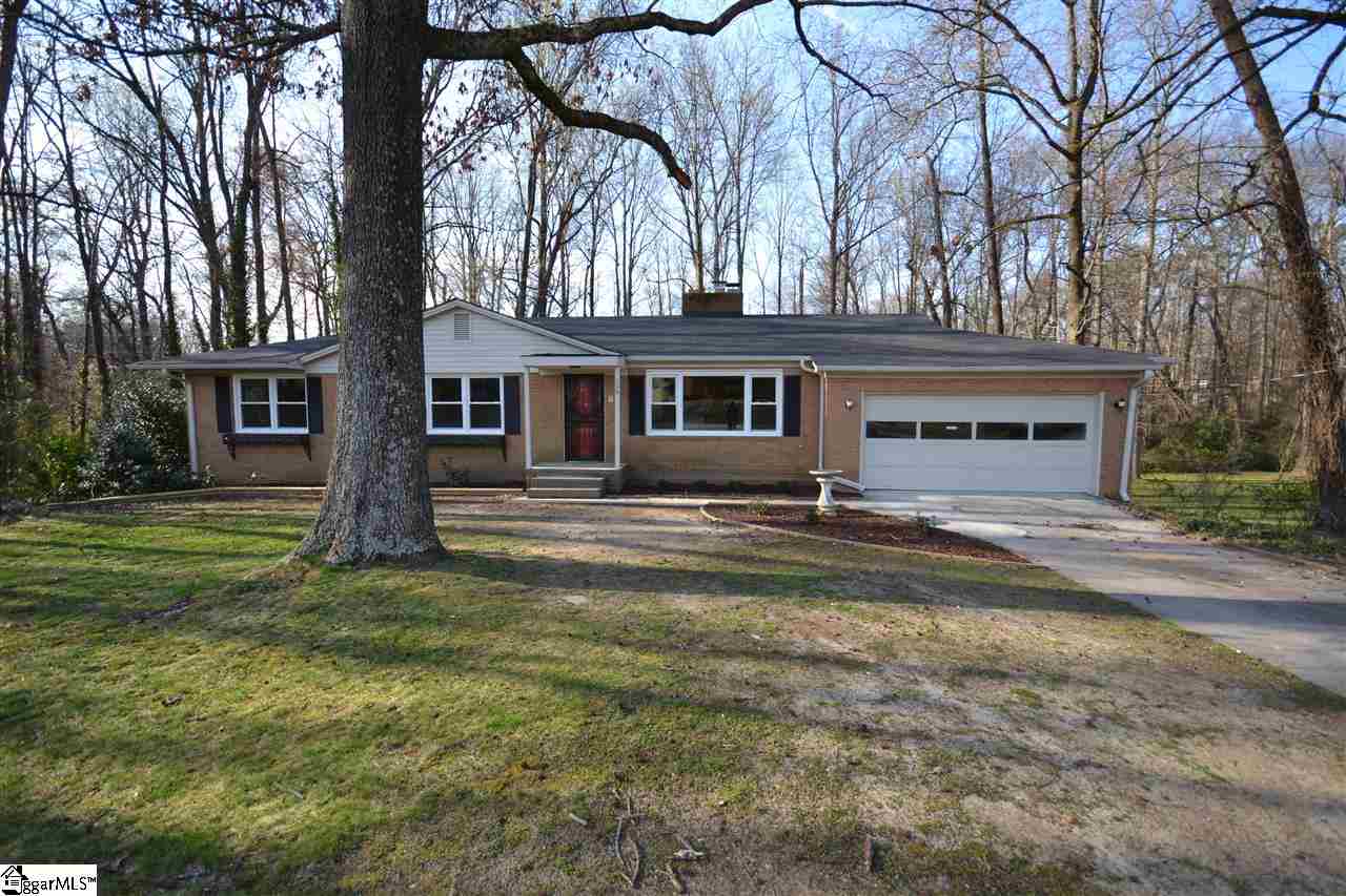 Property image 1 at 106 Clark Avenue, Greer, SC 29651