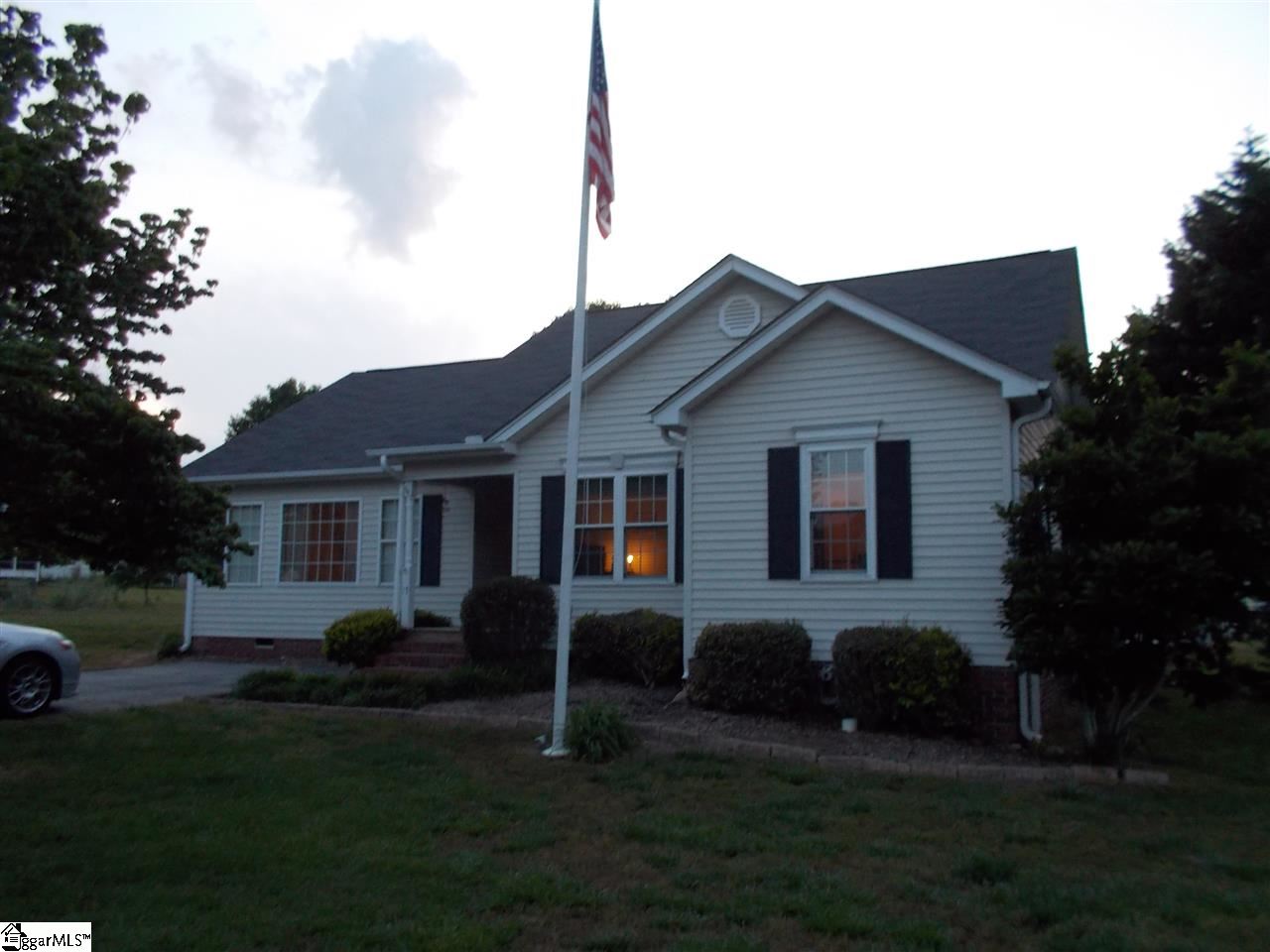 Property image 1 at 17 Idle Lane, Fountain Inn, SC 29644