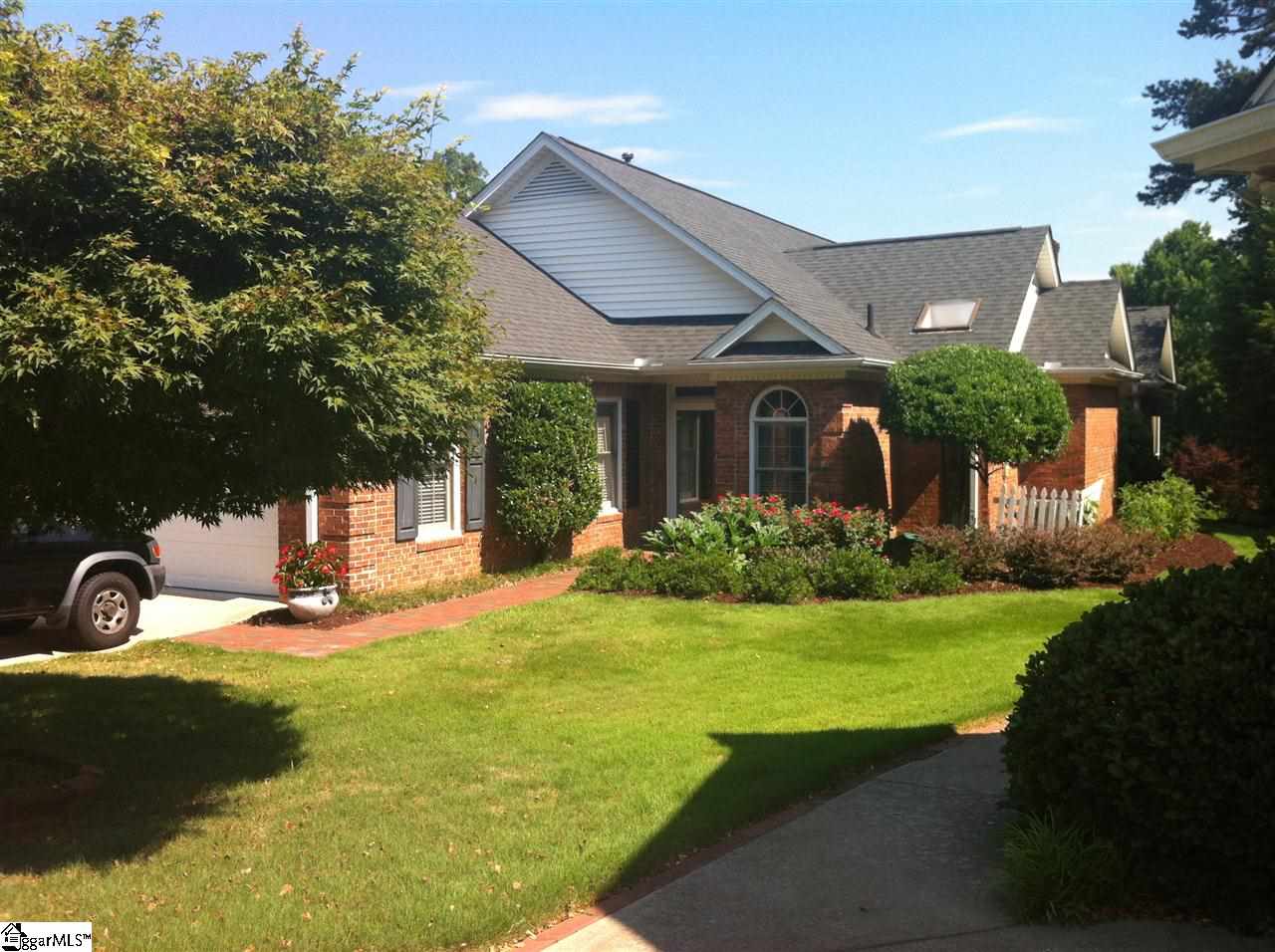Property image 1 at 226 Greenview Circle, Greenville, SC 29609