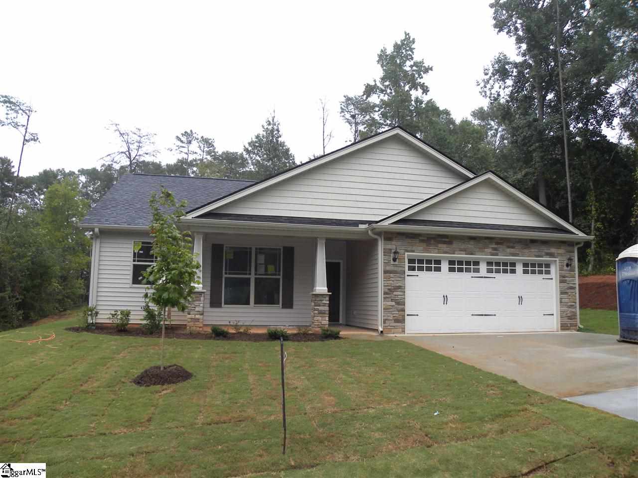 Property image 1 at 114 Country Glen Lane, Pelzer, SC 29669