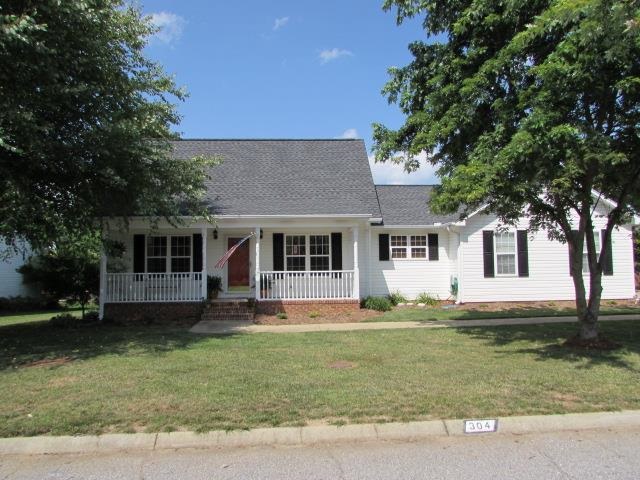Property image 1 at 304 Tearose Lane, Simpsonville, SC 29681