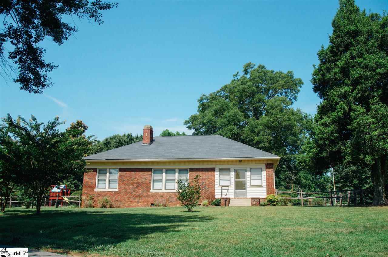 Property image 1 at 15 Maplecroft Street, Greenville, SC 29609