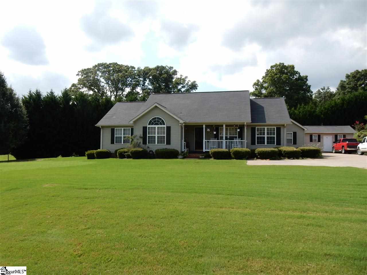 Property image 1 at 113 SADDLEBROOK Avenue, Pickens, SC 29671