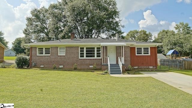 Property image 1 at 203 Farrar Lane, Greer, SC 29650