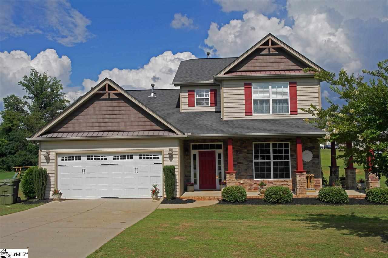 Property image 1 at 10 Berry Pine Court, Taylors, SC 29687