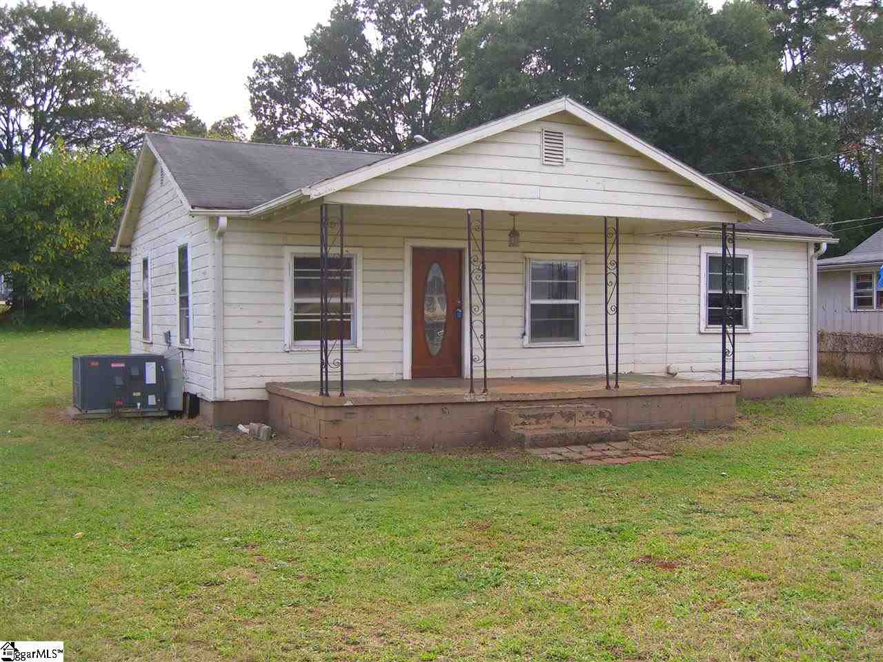 Property image 1 at 124 Columbia Avenue, Greenville, SC 29617