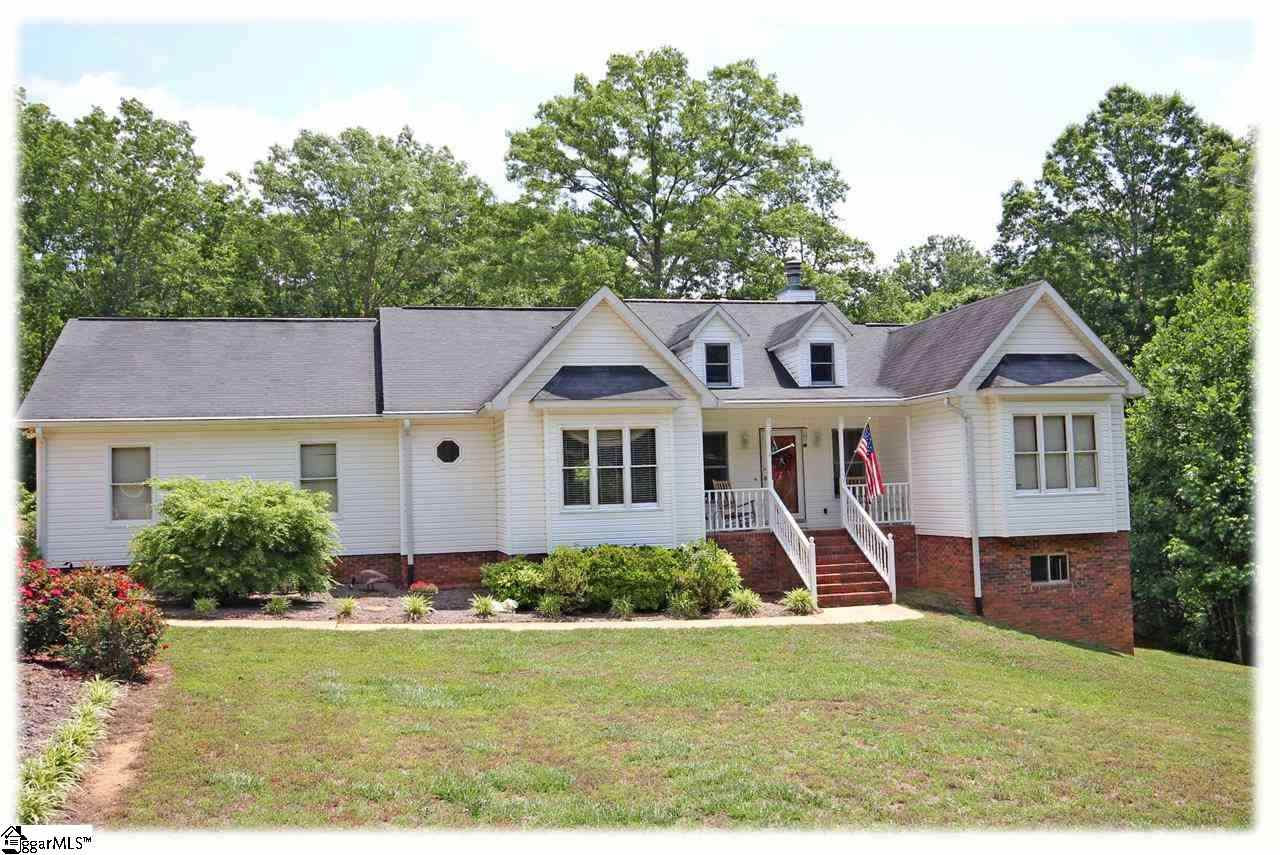 Property image 1 at 105 OAK CREST Court, Simpsonville, SC 29680