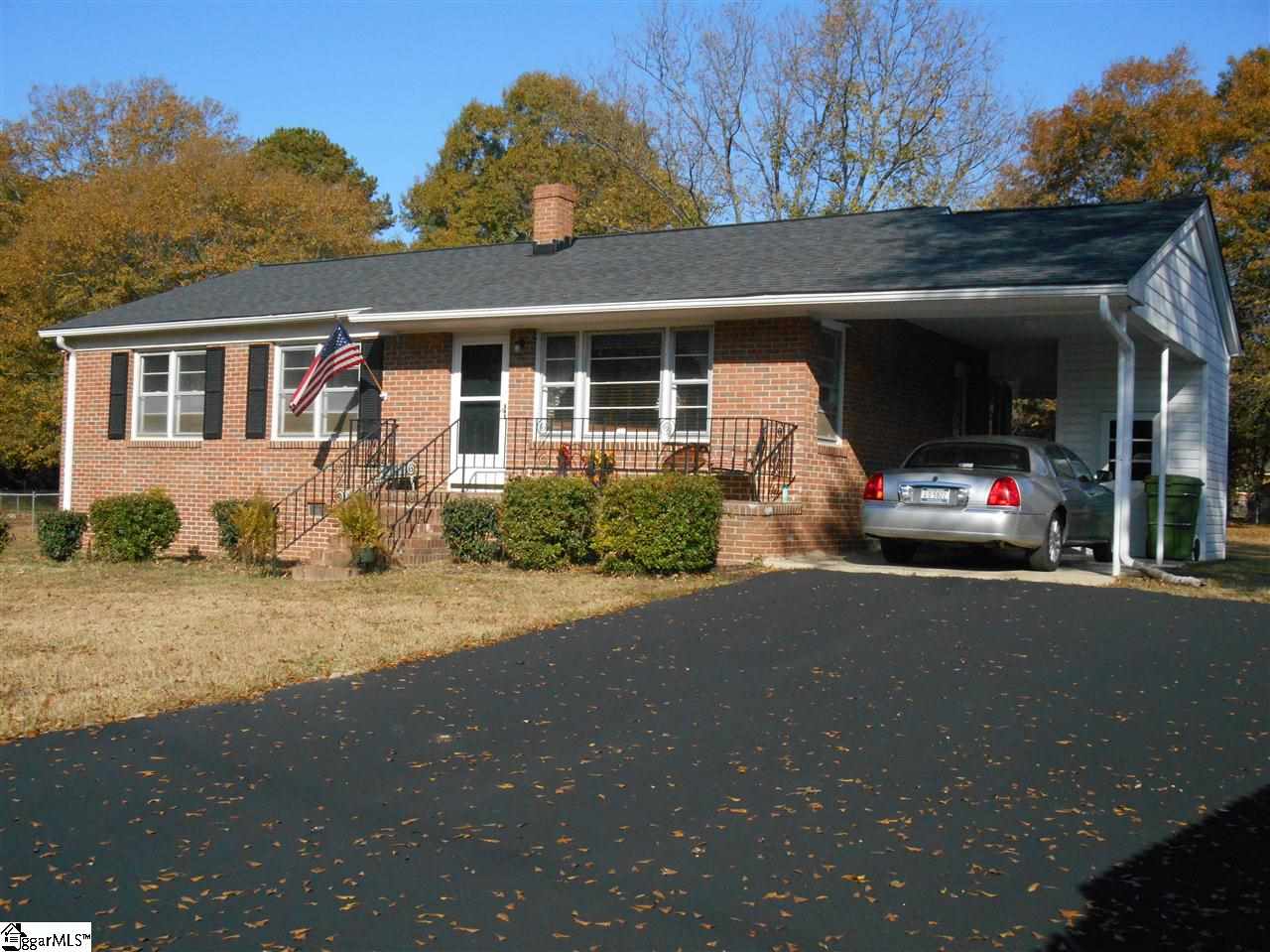 Property image 1 at 706 Fairview Street, Fountain Inn, SC 29644