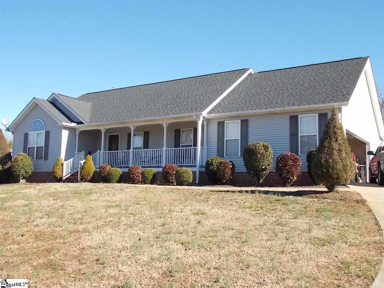 Property image 1 at 212 Saddlebrook Avenue, Pickens, SC 29671