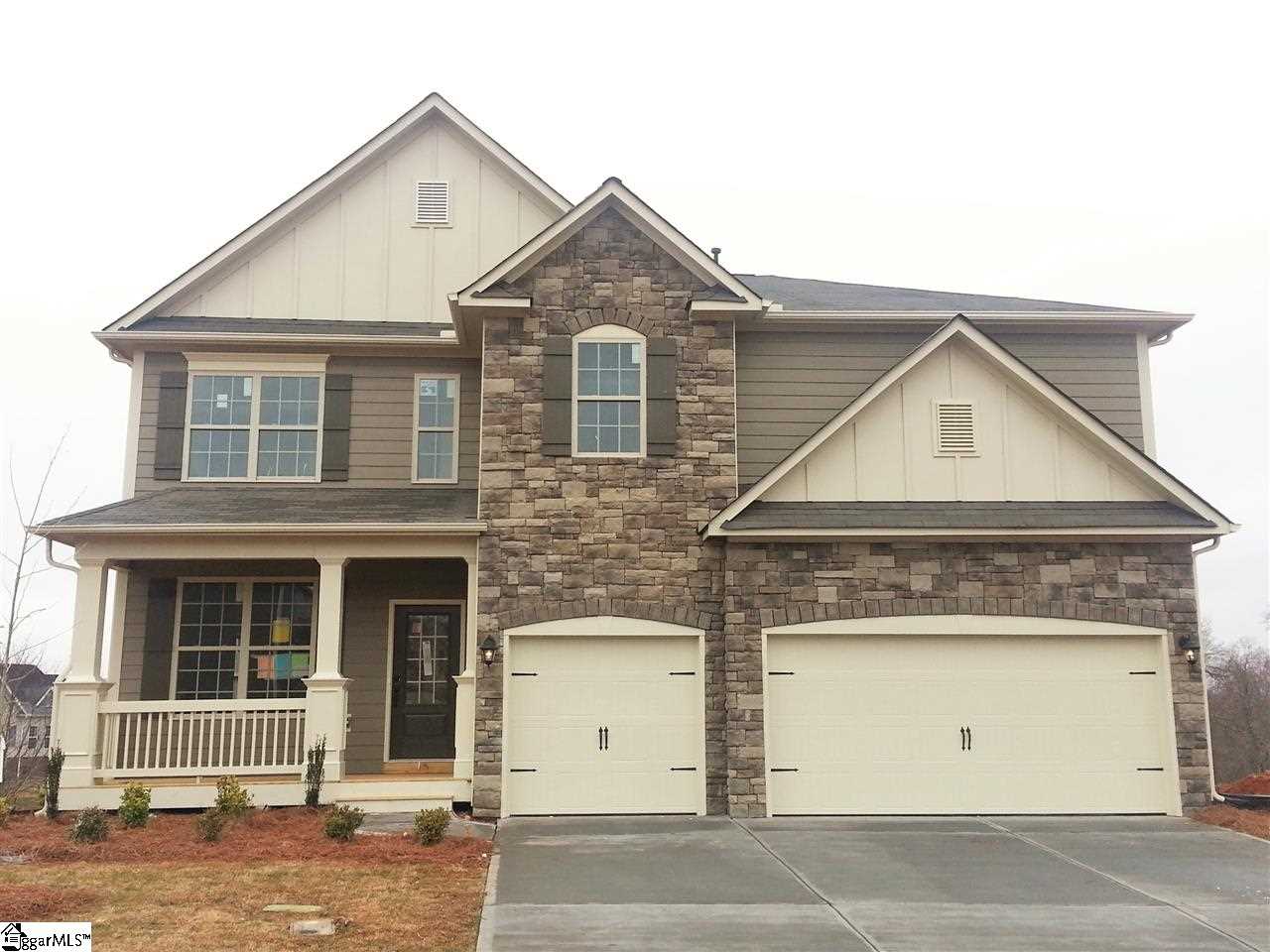 15 Wood Hollow Circle