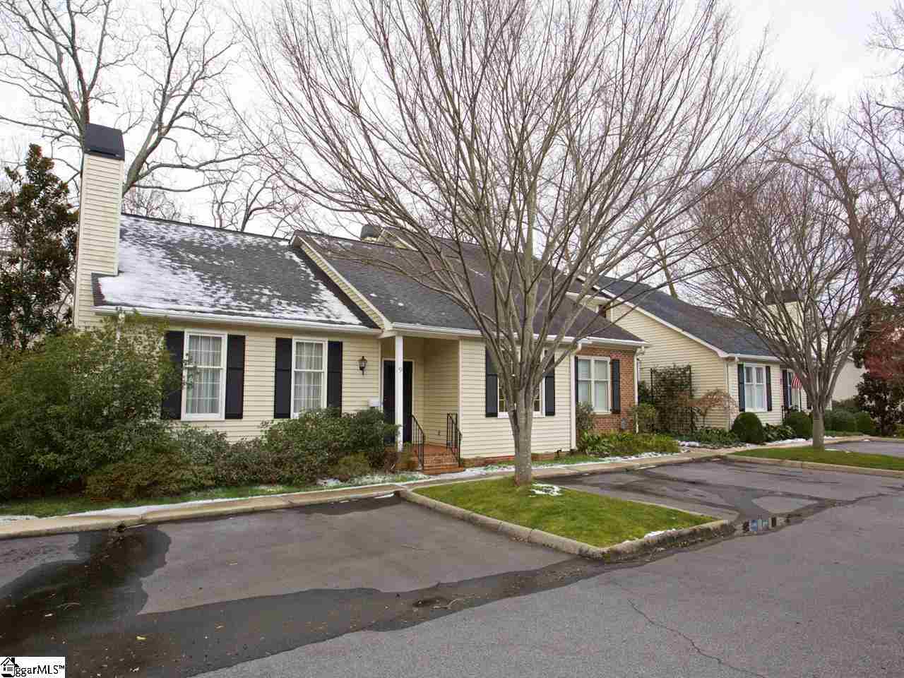 Property image 1 at 300 E Broad Street, Greenville, SC 29601