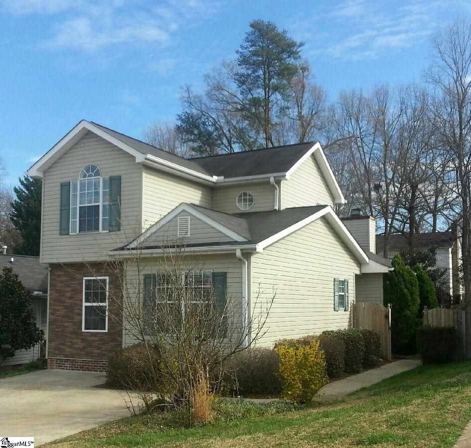 Property image 1 at 8 Lantern Lane, Greer, SC 29651