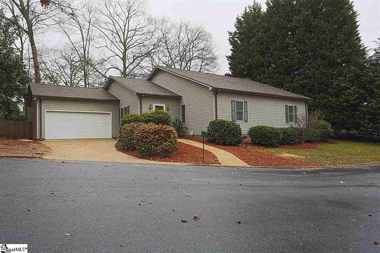 Property image 1 at 6 Pritchard Lane, Taylors, SC 29687