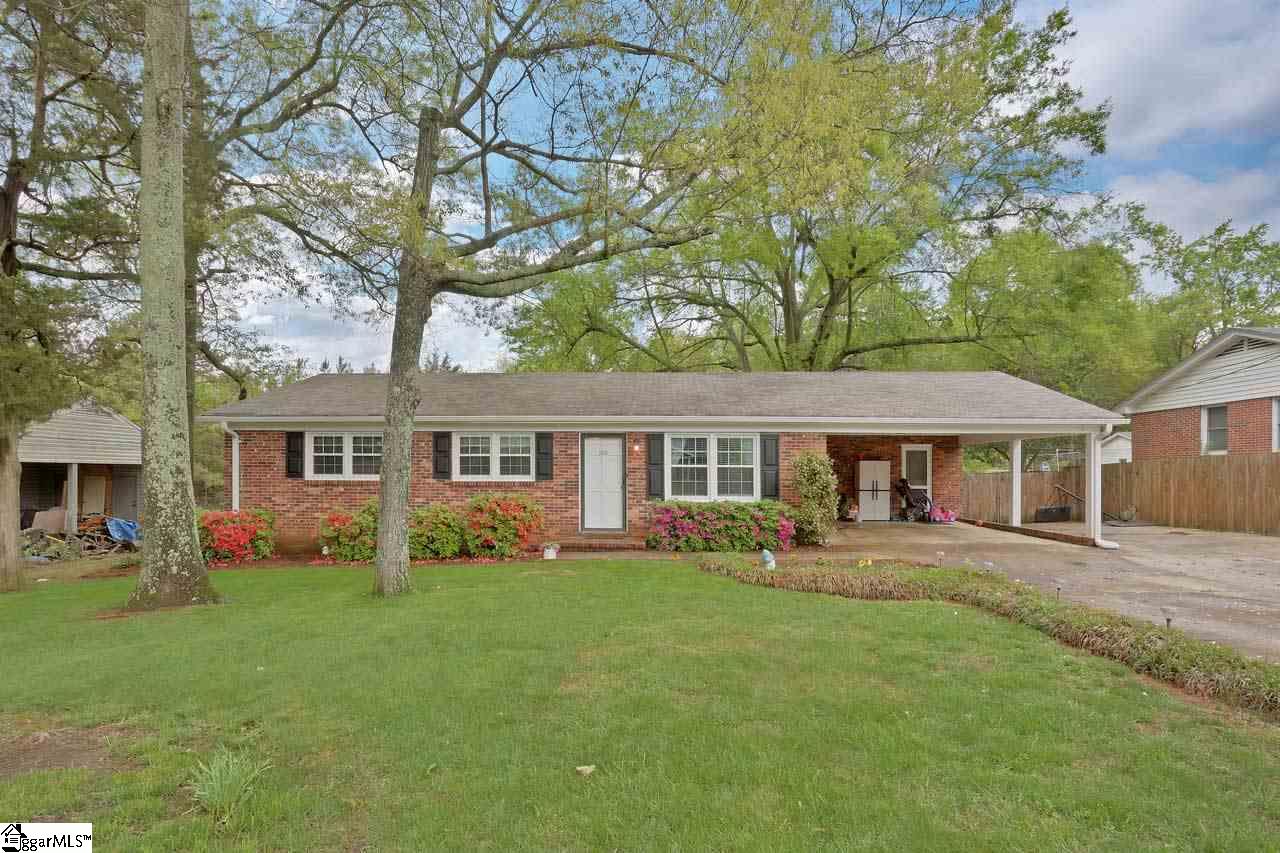 Property image 1 at 108 PINEHURST Drive, Mauldin, SC 29662