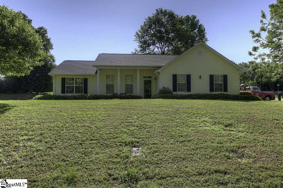 Property image 1 at 200 Harris Drive, Greer, SC 29651