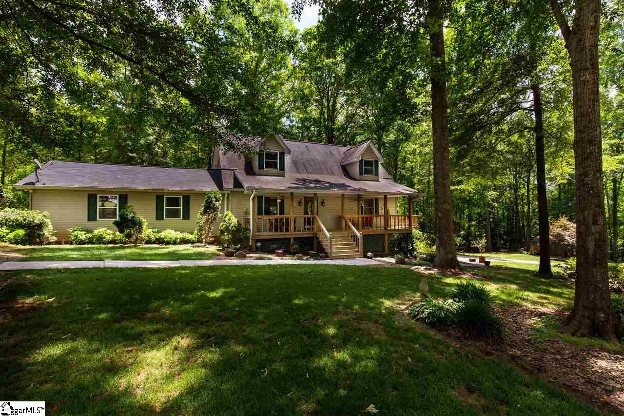 Property image 1 at 1111 Grandwood Boulevard, Gray Court, SC 29645-6342