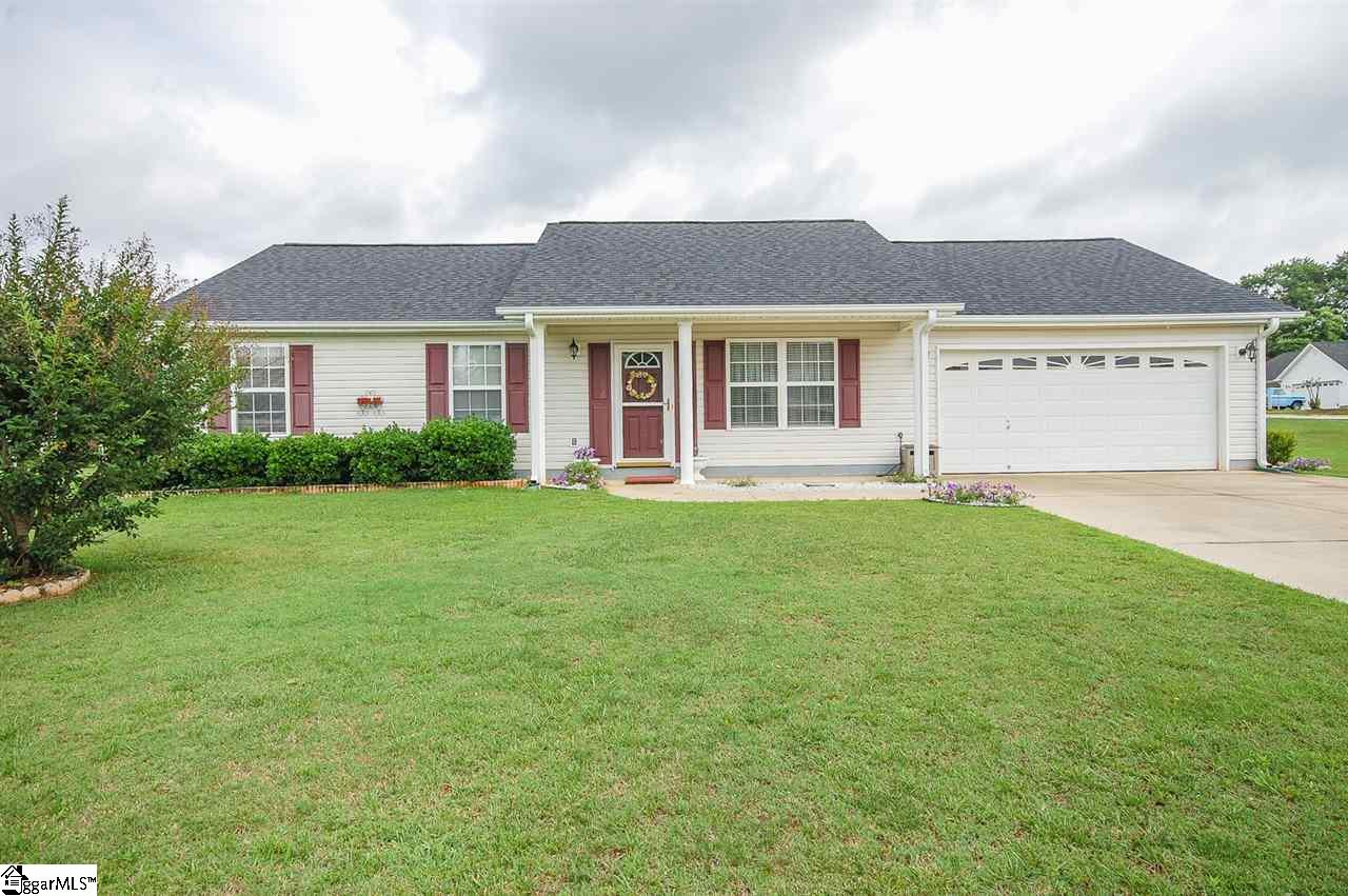 Property image 1 at 9 Marah Lane, Greer, SC 29651-5073