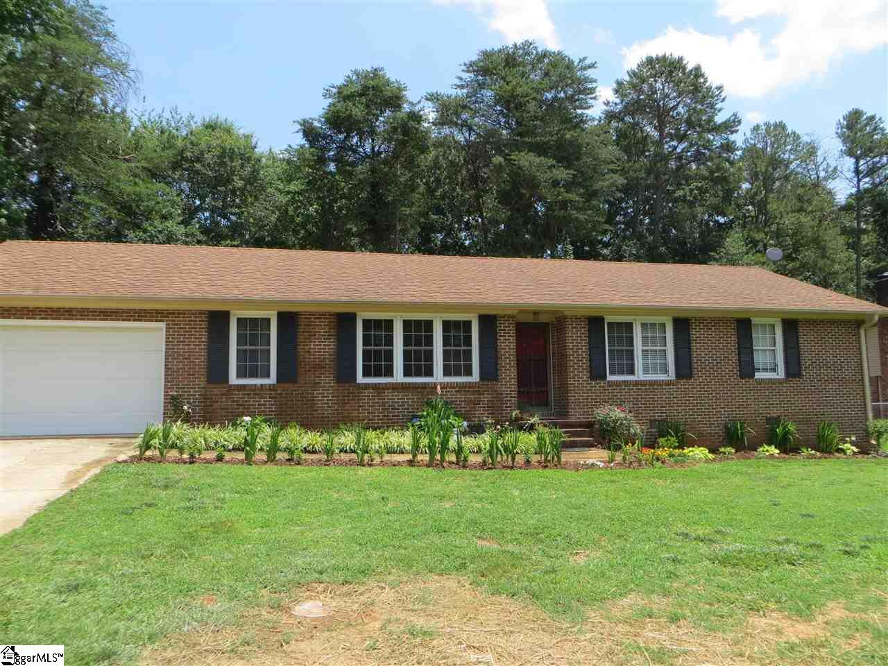 Property image 1 at 6 Blackenridge Drive, Taylors, SC 29687