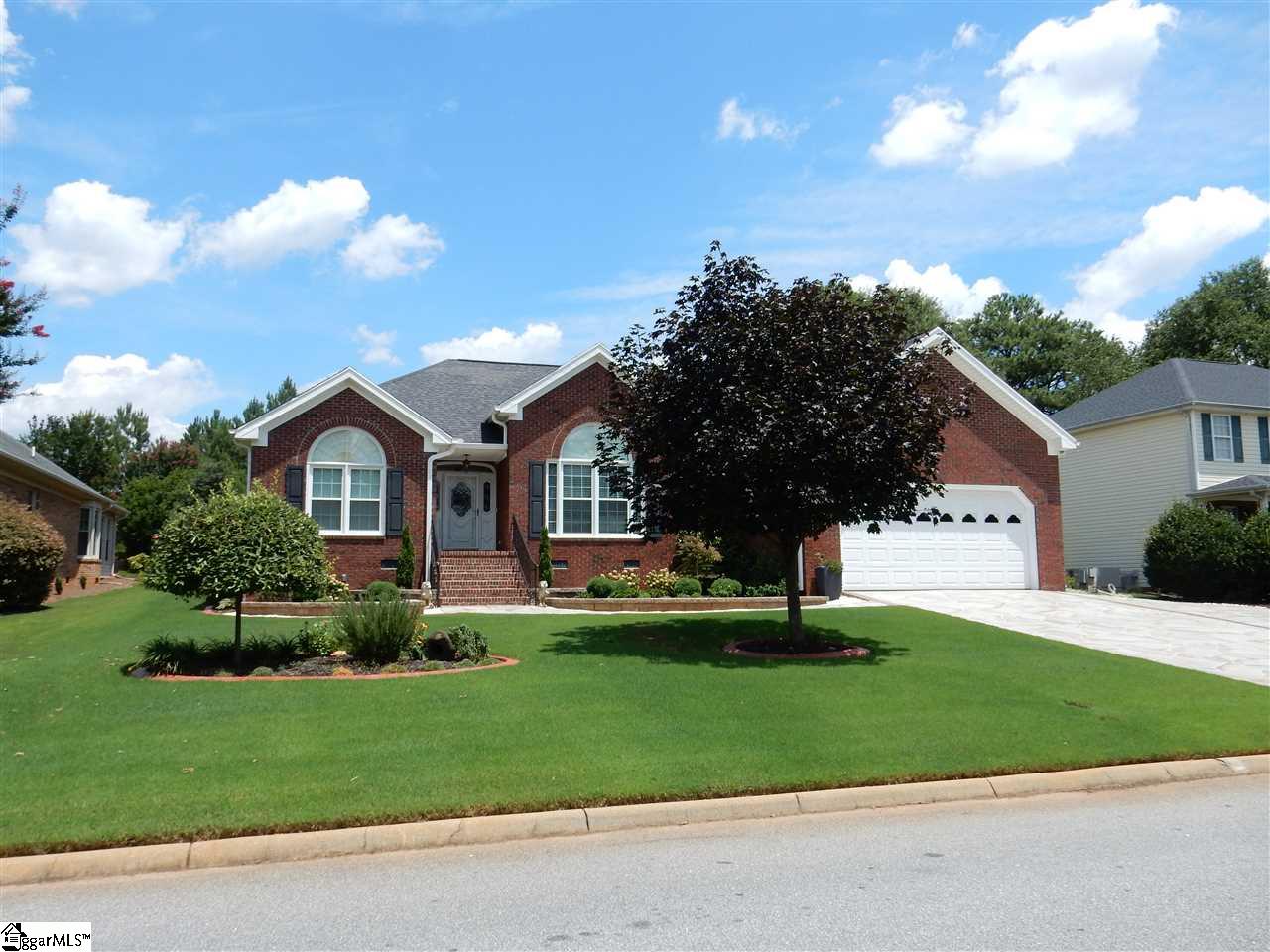 Property image 1 at 105 Chetsworth Lane, Greenville, SC 29607