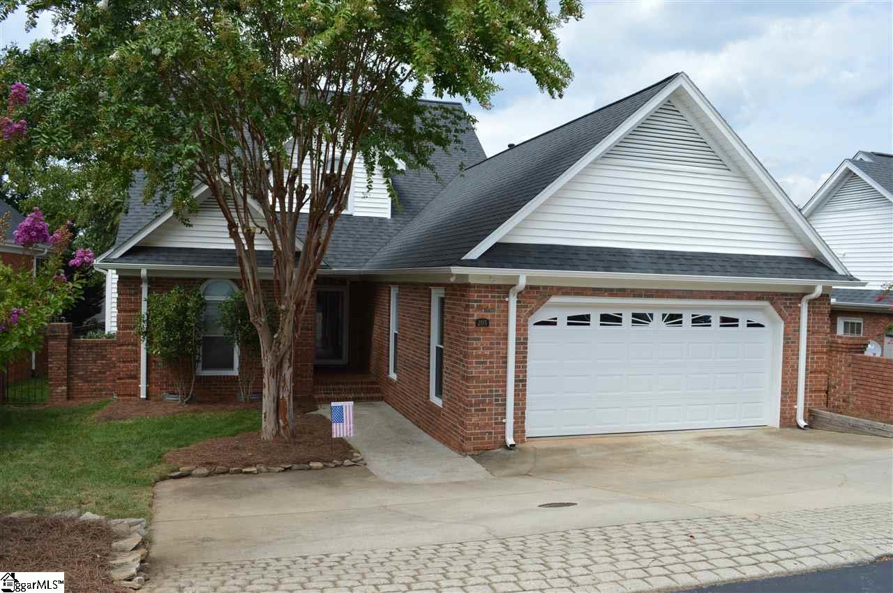 Property image 1 at 205 Greenview Circle, Greenville, SC 29609