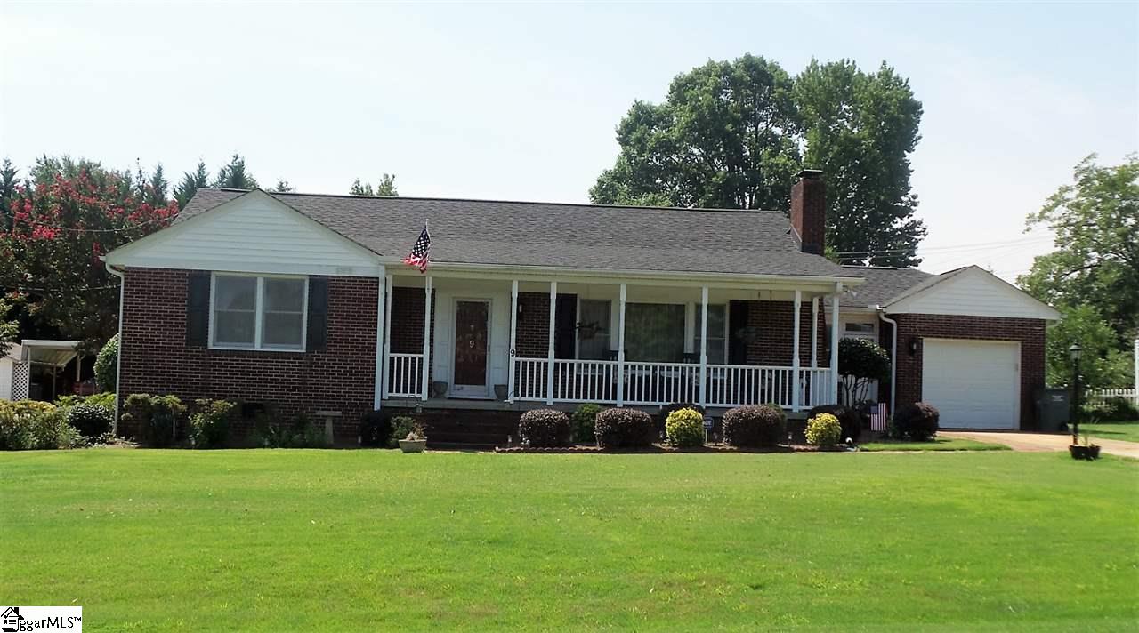 Property image 1 at 9 Cole Road, Greenville, SC 29611