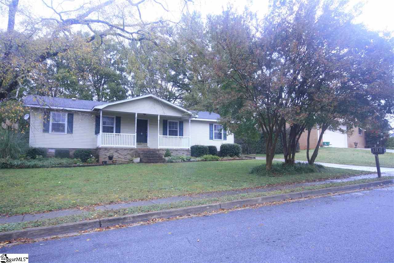 Property image 1 at 8 Dahlglen Avenue, Greenville, SC 29607