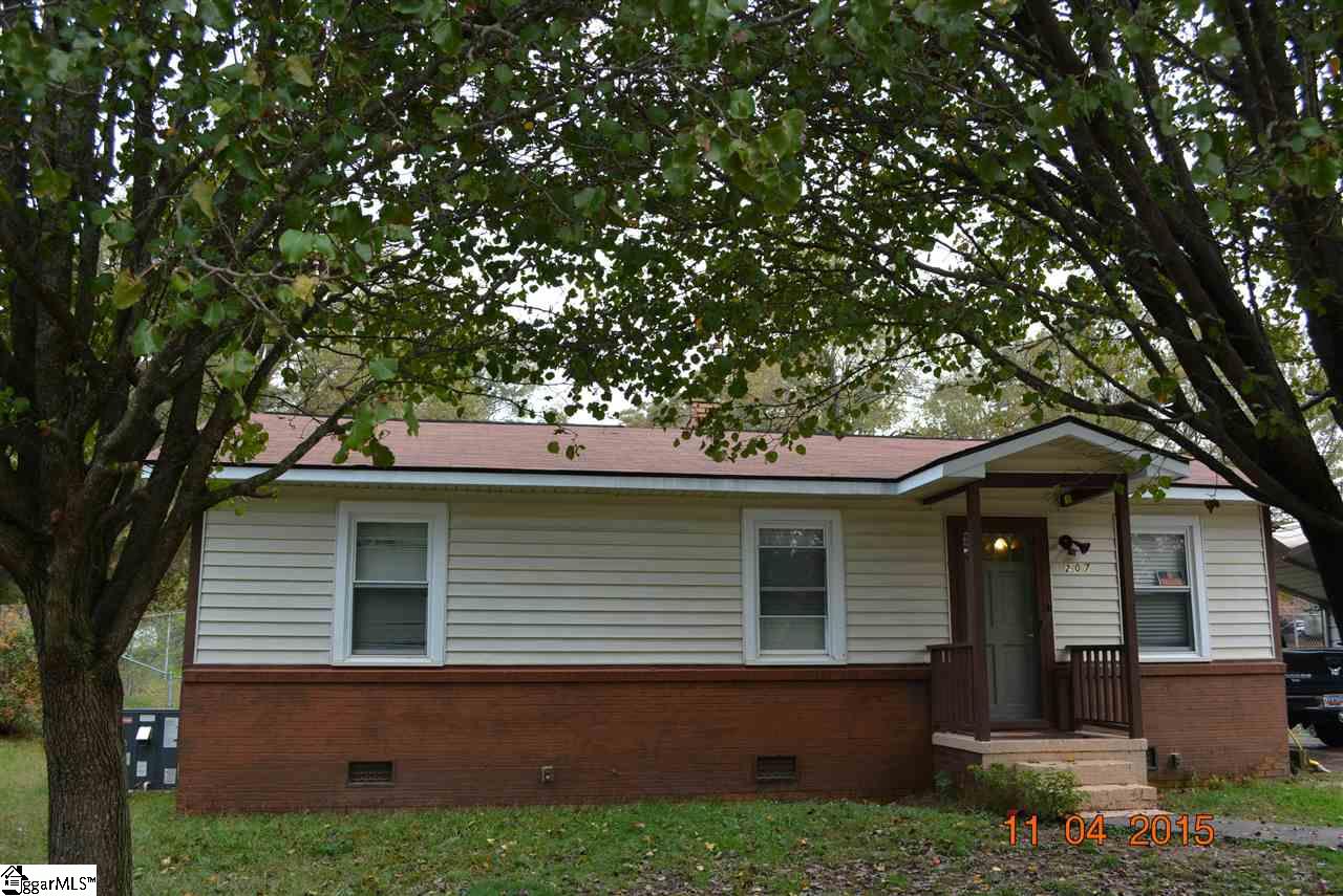 Property image 1 at 207 Boyd Avenue, Simpsonville, SC 29681