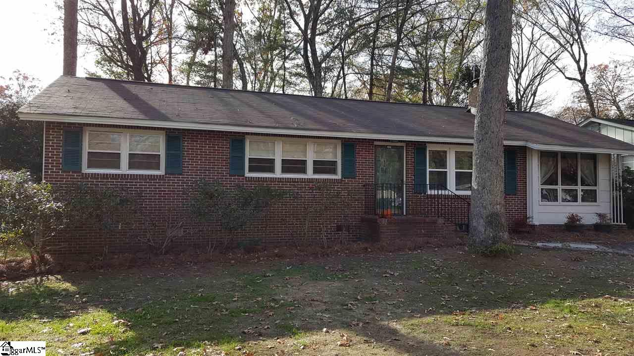 Property image 1 at 316 Elaine Avenue, Taylors, SC 29687