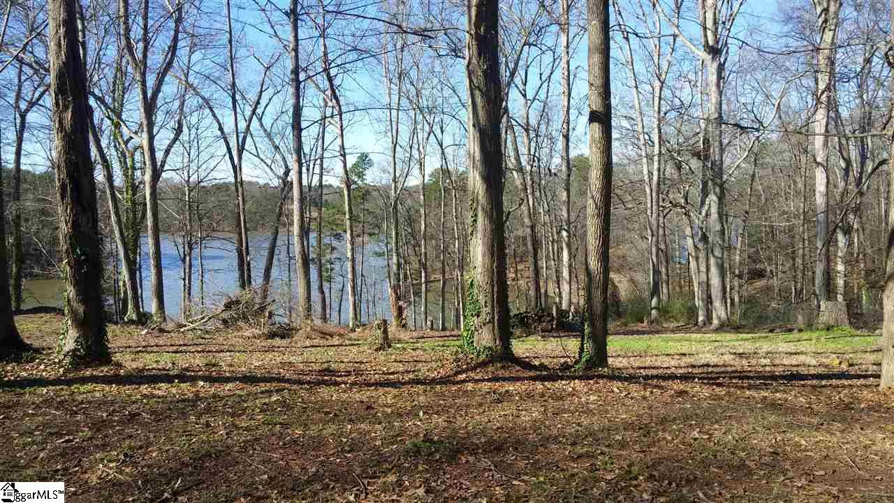 Property image 1 at 300 Lakecrest Drive, Greer, SC 29651