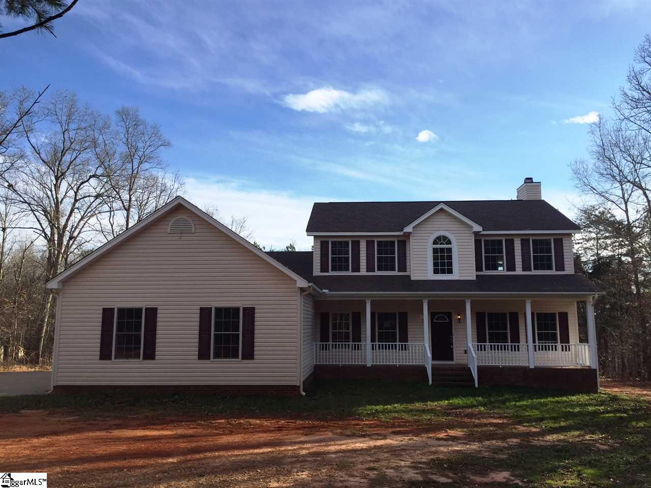 Property image 1 at 209 Grandwood Boulevard, Gray Court, SC 29645