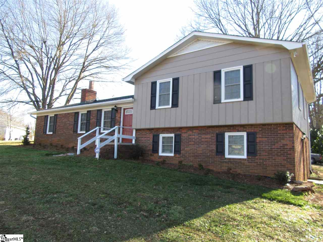 Property image 1 at 110 McCue Street, Easley, SC 29642