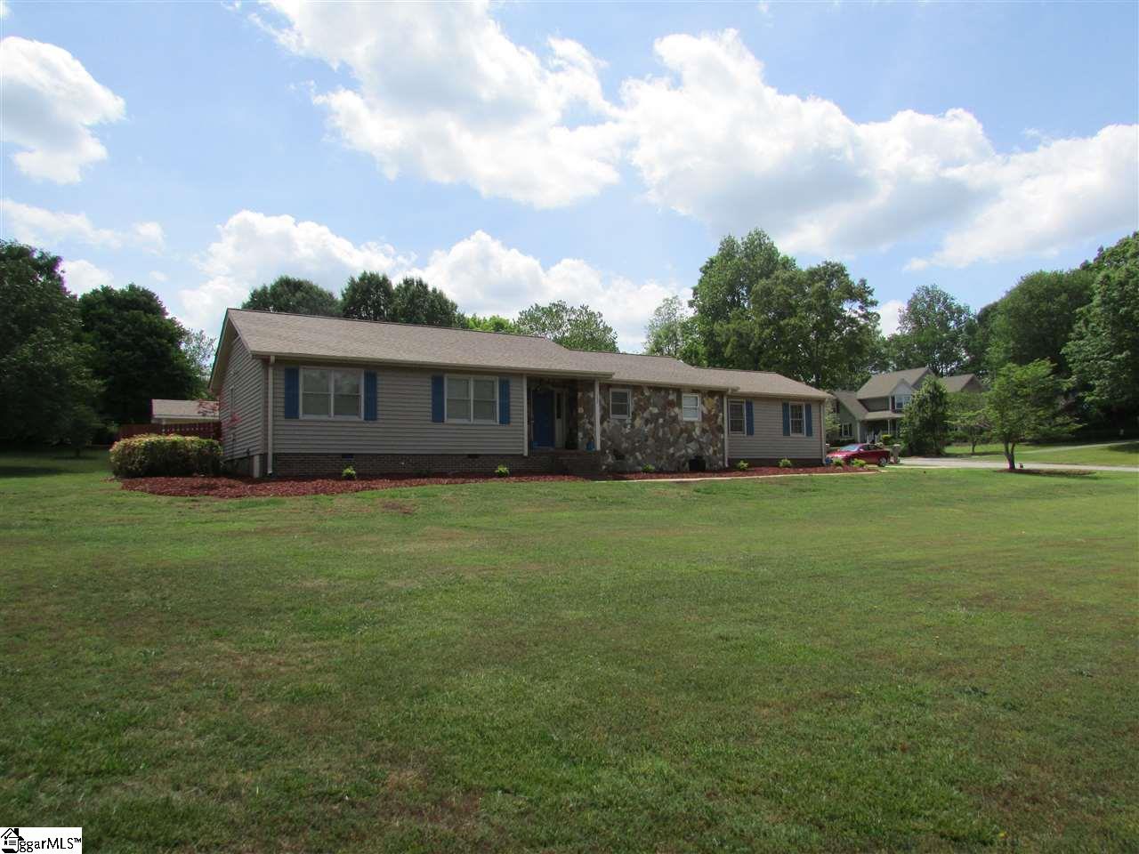 Property image 1 at 109 Clarendon Drive, Easley, SC 29642