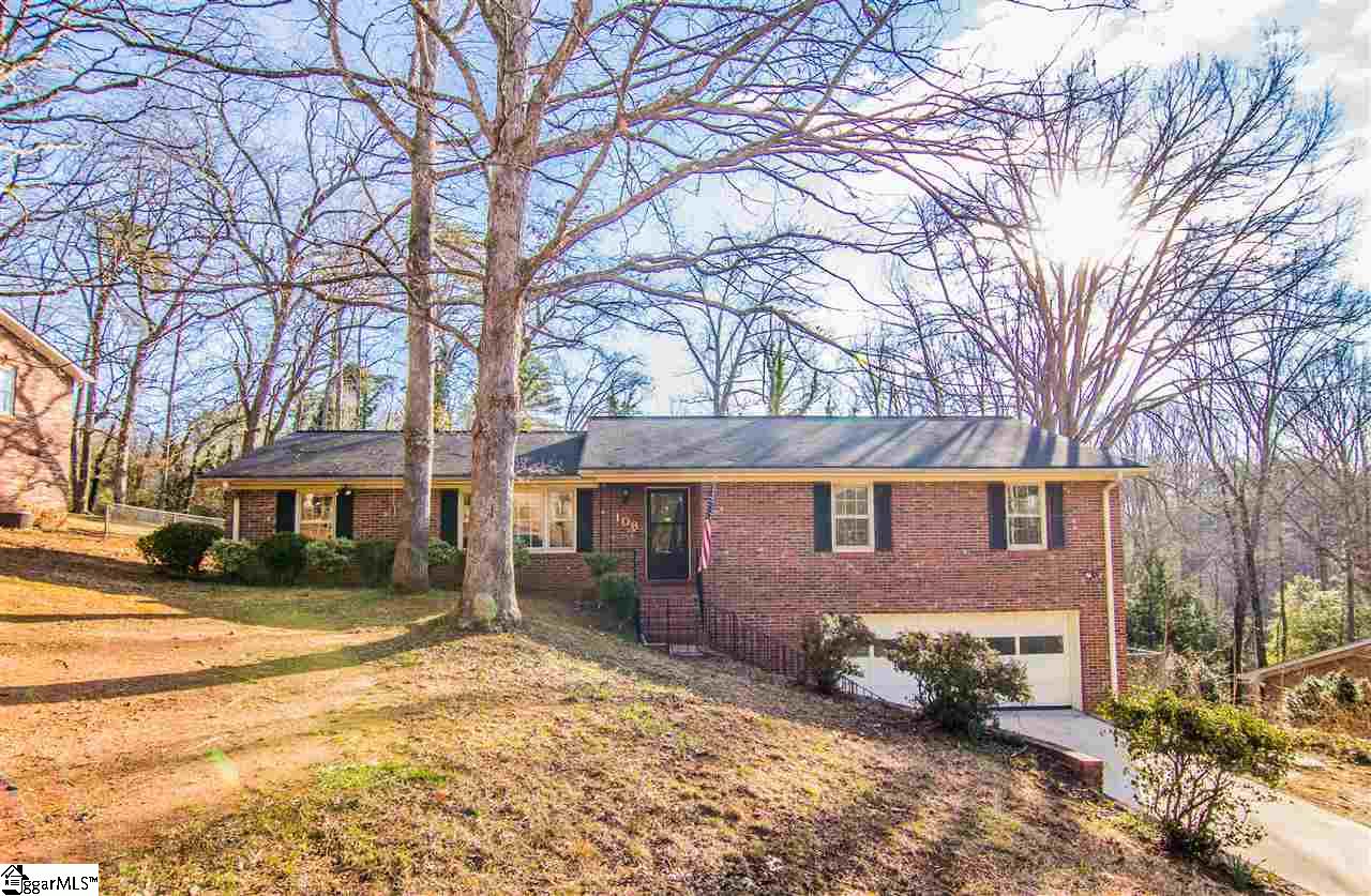 Property image 1 at 108 Holly Road, Taylors, SC 29687