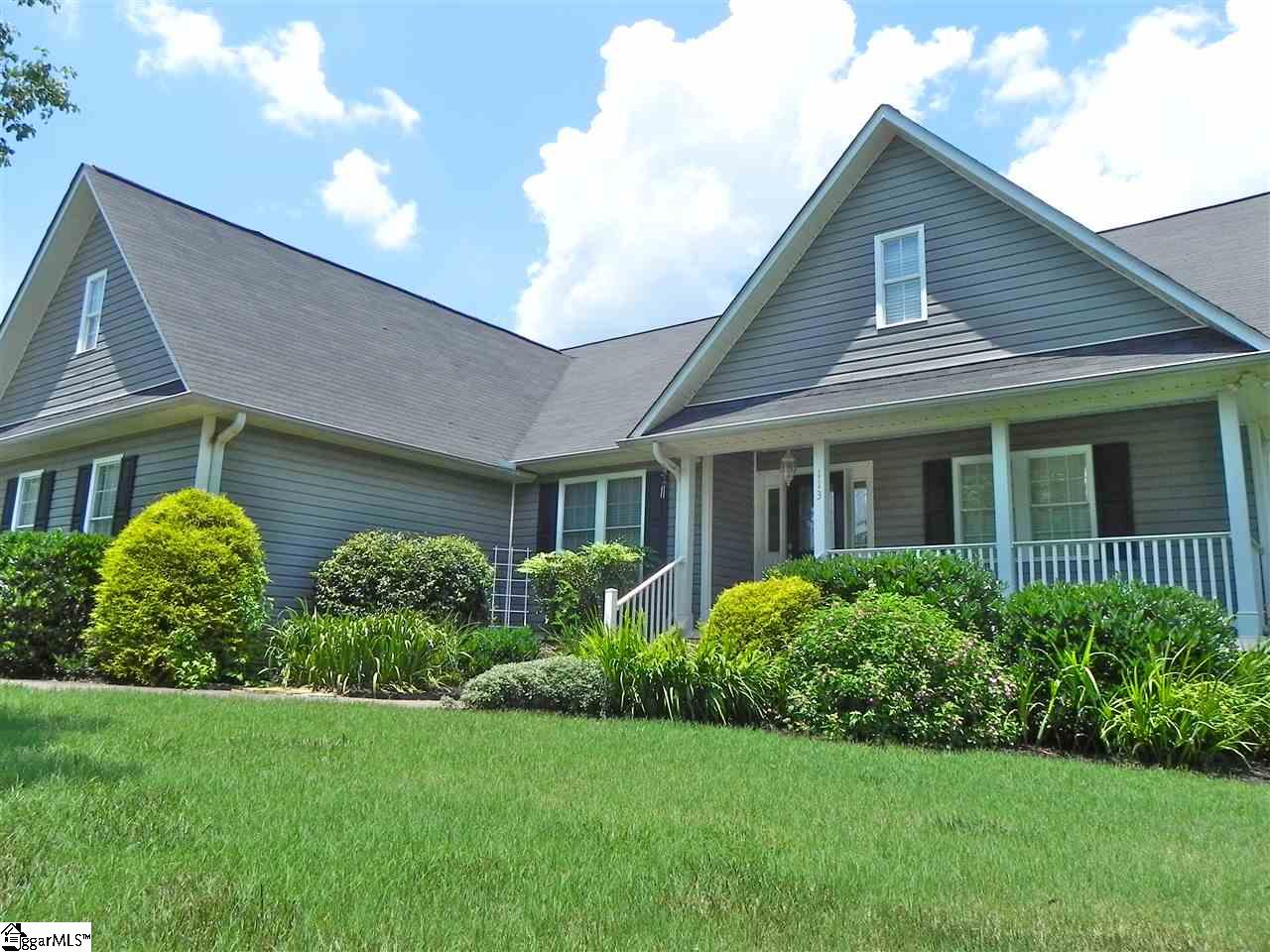 Property image 1 at 113 Judson Avenue, Greer, SC 29651