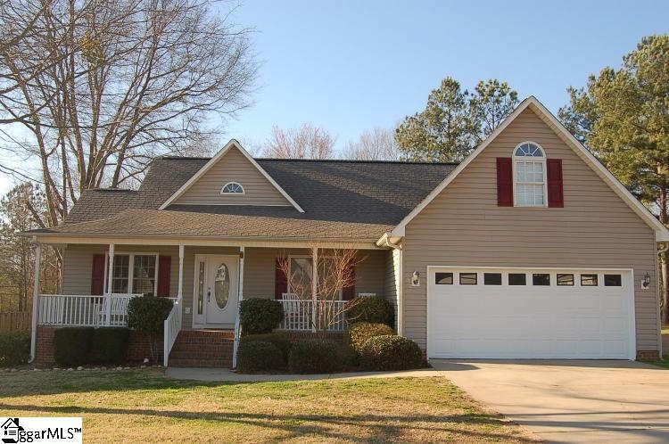 Property image 1 at 114 Royal Drive, Williamston, SC 29697