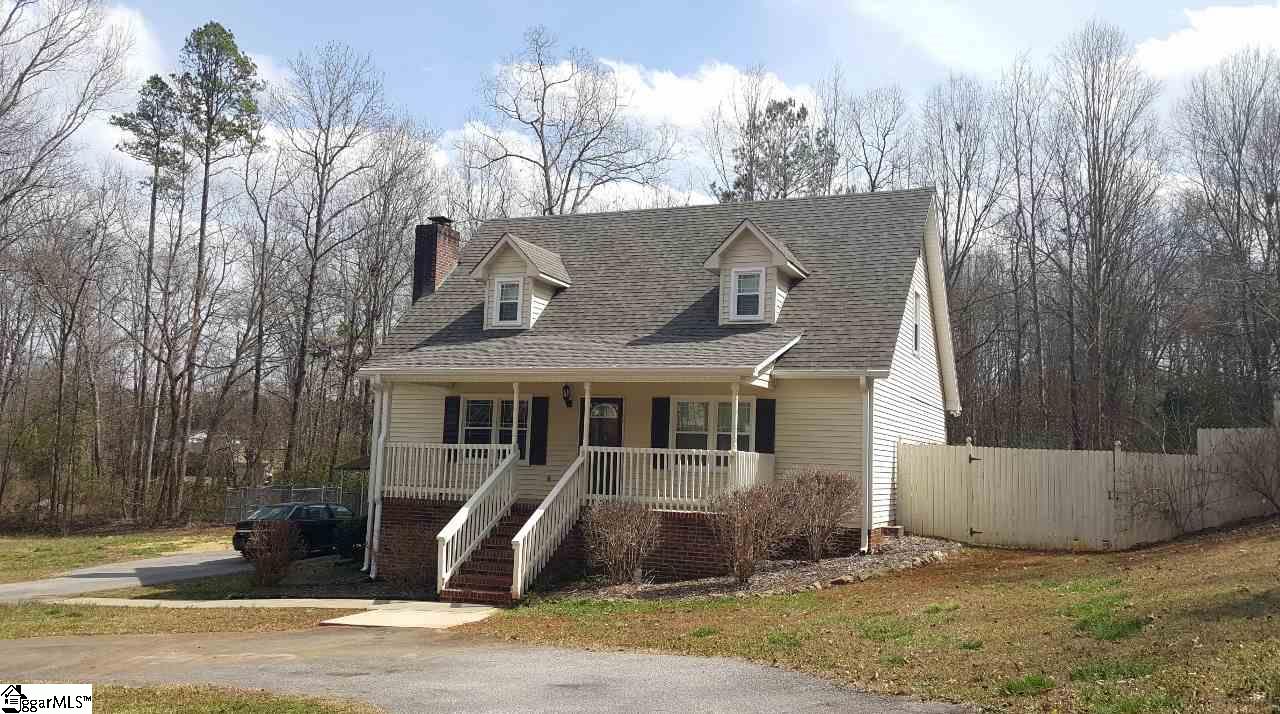 Property image 1 at 304 WILLOW Drive, Piedmont, SC 29673-8377