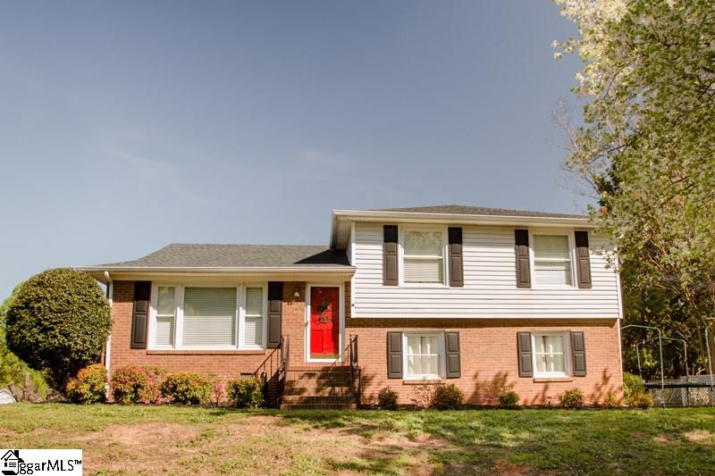 Property image 1 at 114 Windyrush Road, Spartanburg, SC 29301-2765