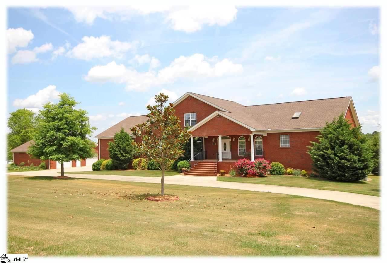 Property image 1 at 107 BRUCE MEADOW Drive, Simpsonville, SC 29681