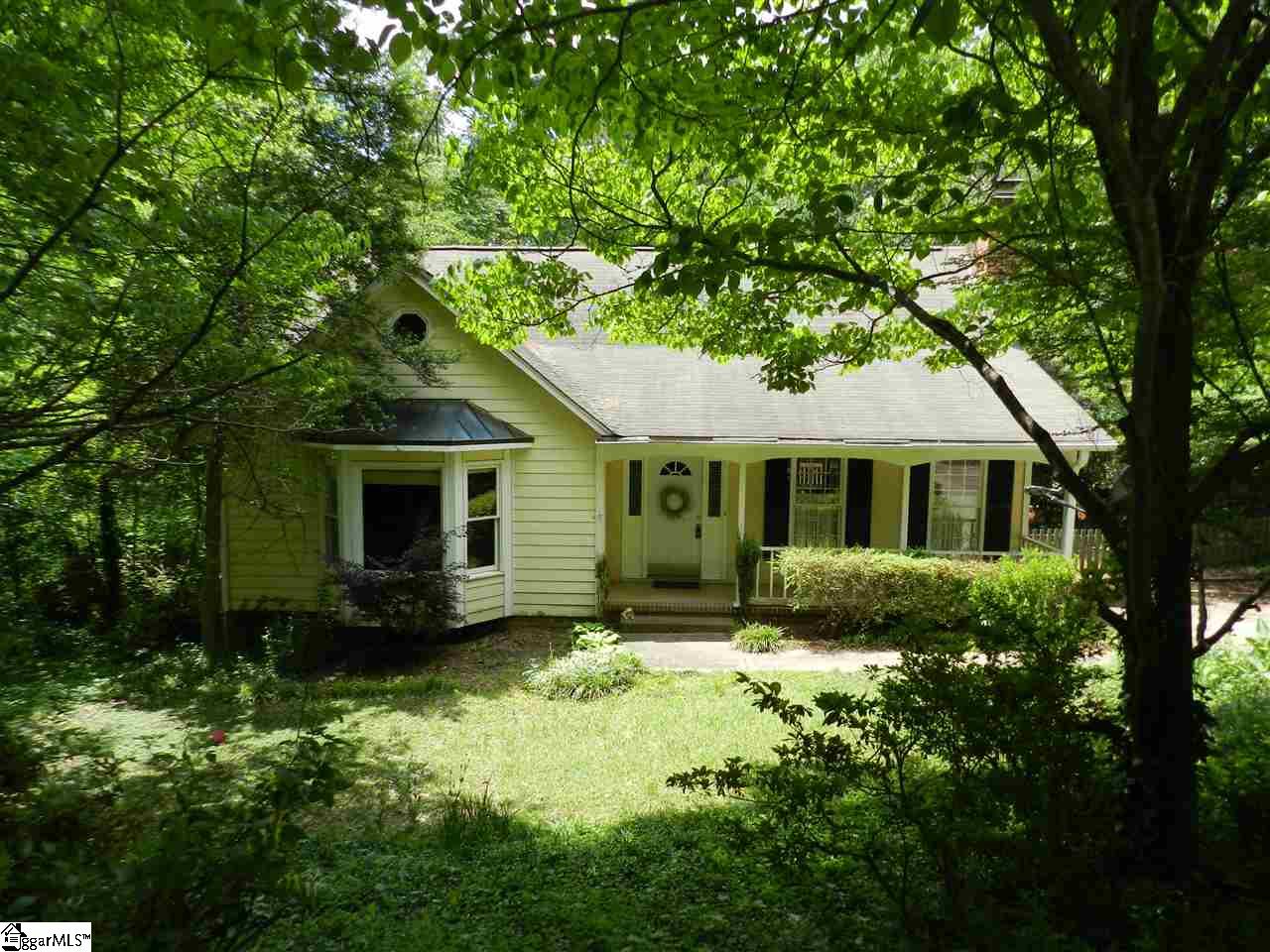 Property image 1 at 23 Dahlglen Avenue, Greenville, SC 29607