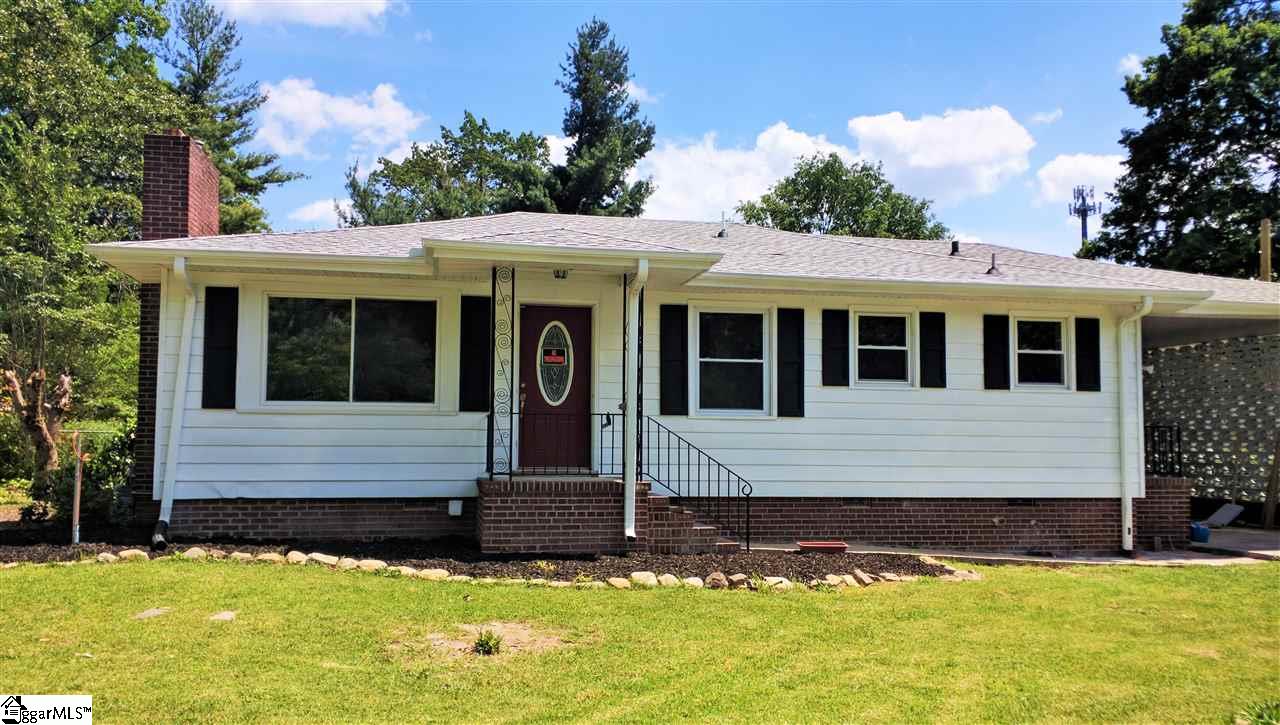 Property image 1 at 11 Tipperary Lane, Taylors, SC 29687