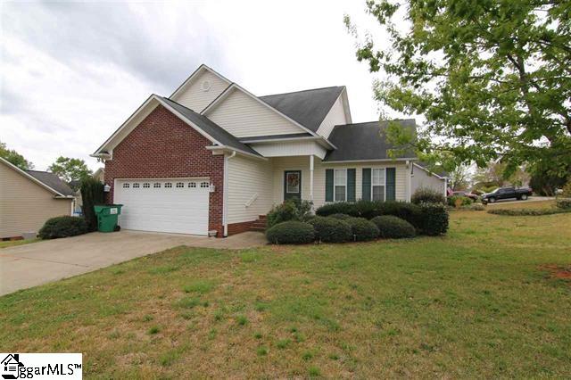 Property image 1 at 626 Shadow Dance Lane, Boiling Springs, SC 29316