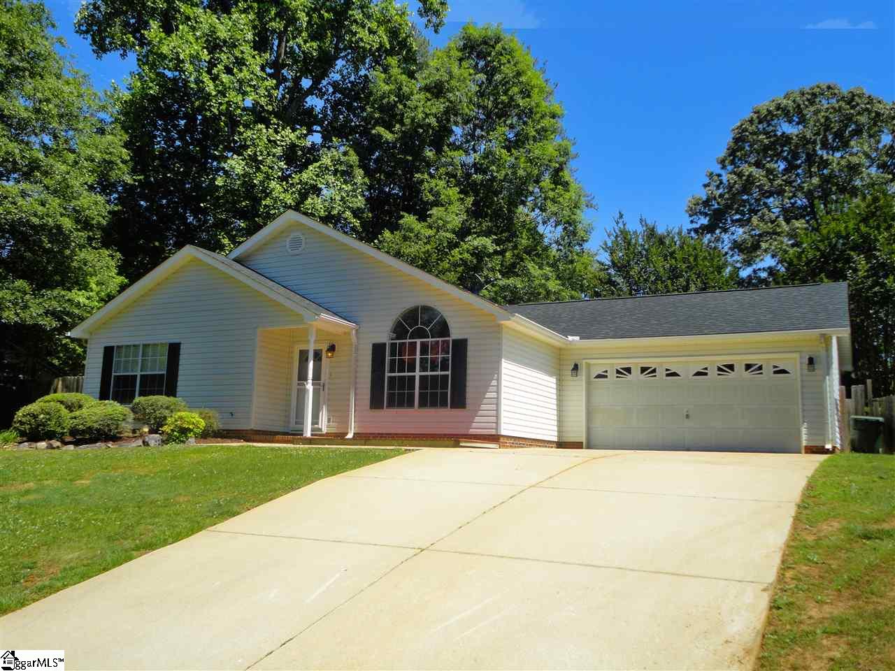 Property image 1 at 208 Harris Drive, Greer, SC 29651-4509