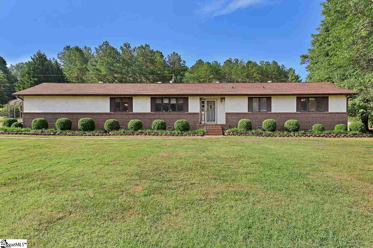 Property image 1 at 19 River Drive Extension, Williamston, SC 29697